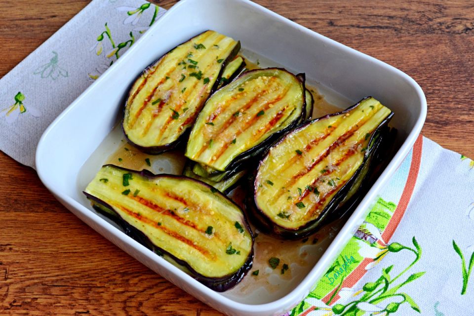 Летний вкус: как преобразить баклажаны в изысканную закуску
