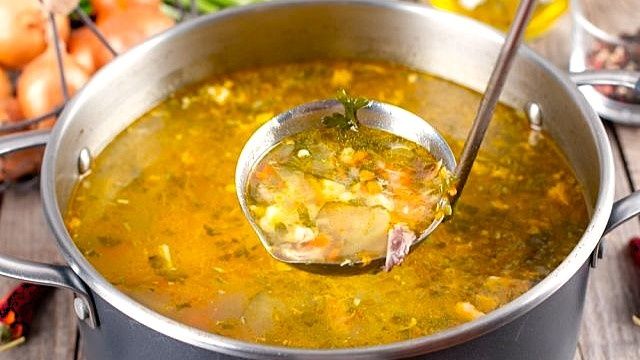рассольник: два города, два рецепта и бесконечные традиции