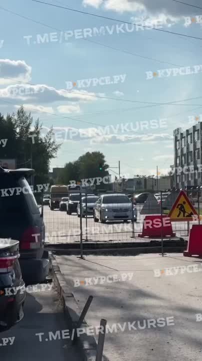 В Перми возник транспортный коллапс на улице Стахановская