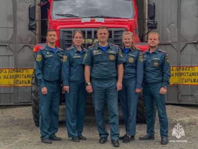 #Доброеутро и отличного настроения желают специалисты 8 отдела надзорной деятельности и профилактической работы по Губахинскому и Александровскому муниципальным округам, Кизеловскому городскому округу