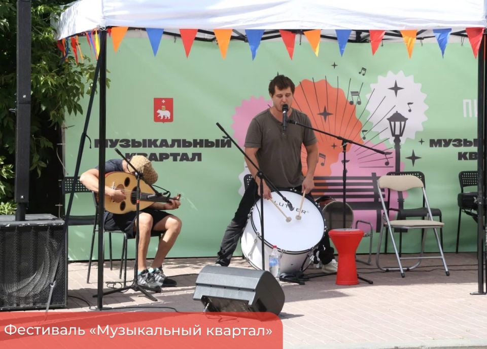   15:00       