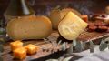 Заветренный сыр станет нежным, как в день покупки: его спасет этот продукт