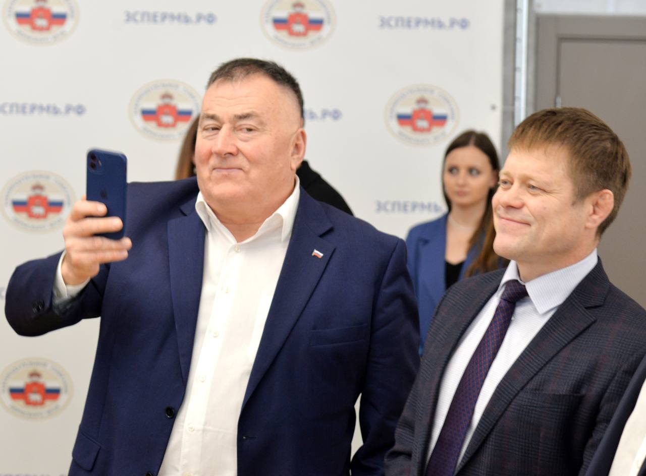 Нефтяной фронт Западного Урала Нефтяной фронт Западного Урала