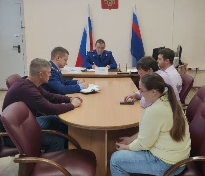 Прокурор Пермского края Павел Бухтояров провел выездные приемы в Кизеле и Губахе Прокурор Пермского края Павел Бухтояров провел выездные приемы в Кизеле и Губахе