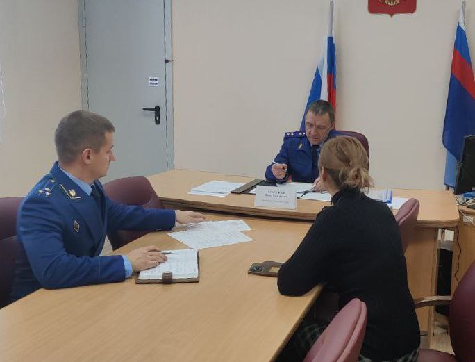 Прокурор Пермского края Павел Бухтояров провел выездные приемы в Кизеле и Губахе Прокурор Пермского края Павел Бухтояров провел выездные приемы в Кизеле и Губахе