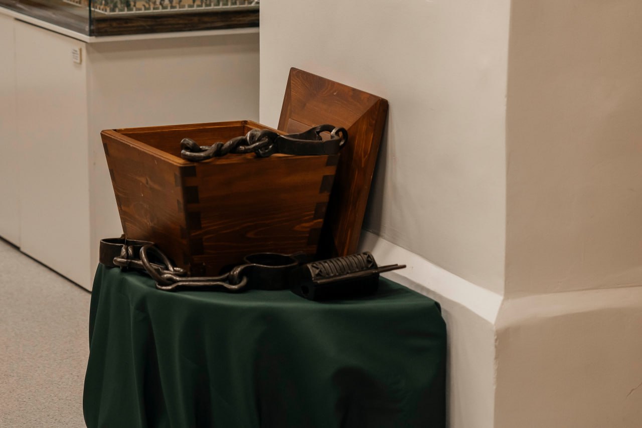 Оковы, звероящеры и африканское сафари Оковы, звероящеры и африканское сафари