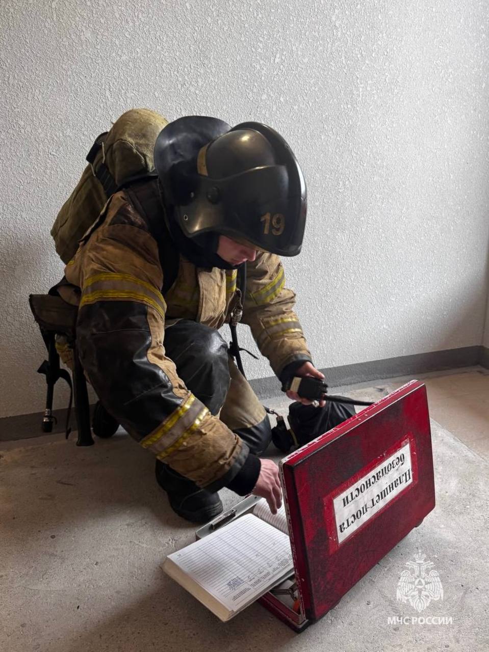 В Краснокамске огнеборцы провели опытное пожарно-тактическое учение В Краснокамске огнеборцы провели опытное пожарно-тактическое учение