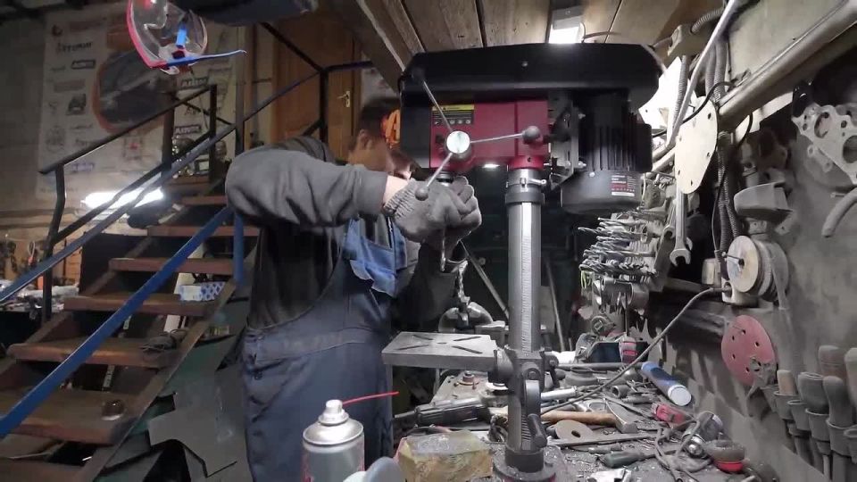 В Нижнем Новгороде хорошо понимают исторический смысл Дня народного единства и отмечают его правильно - нижегородские общественники накануне праздника отправили очередной гумконвой землякам на передовую