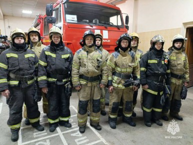 Огнеборцы МЧС России спасли на пожаре 5 человек