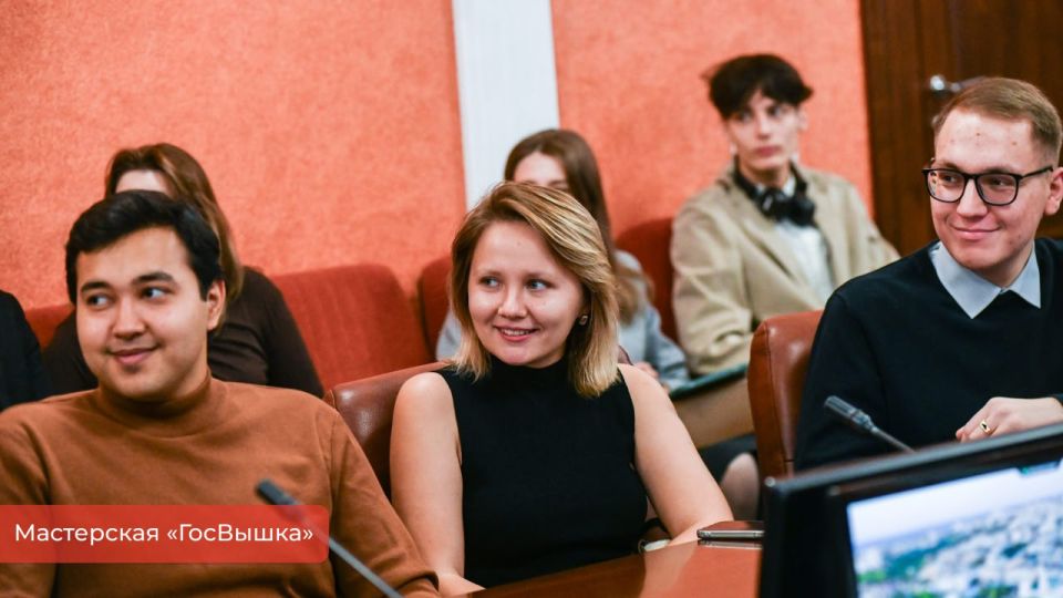 Эдуард Соснин: Для молодых специалистов и студентов, начинающих свою профессиональную карьеру, доступны различные программы и проекты