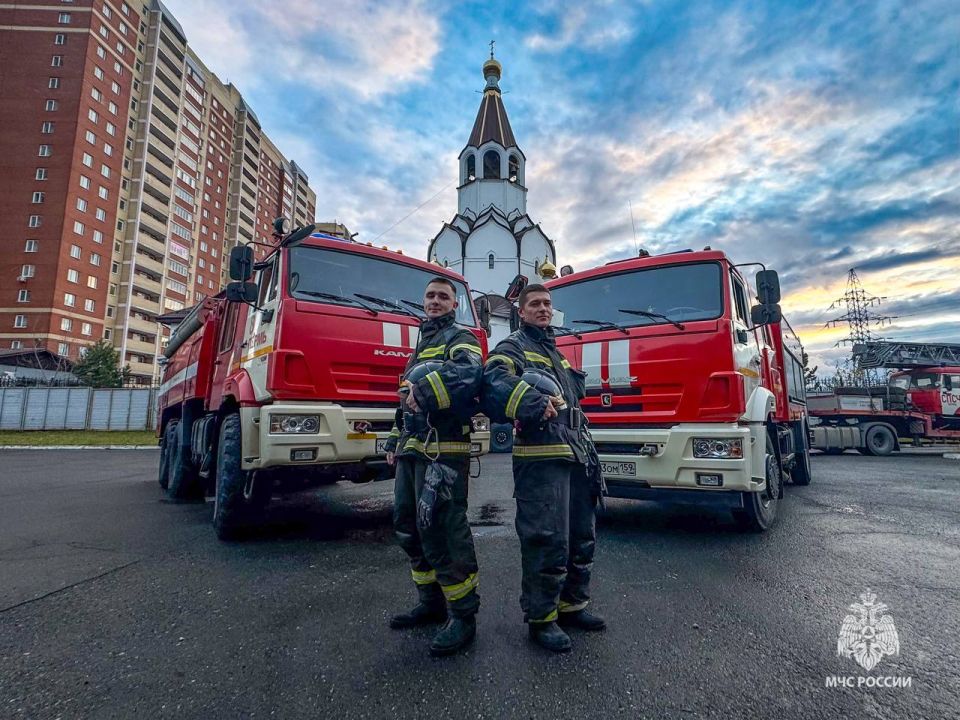 #ДоброеУтро желают огнеборцы 8 СПСЧ по тушению крупных пожаров