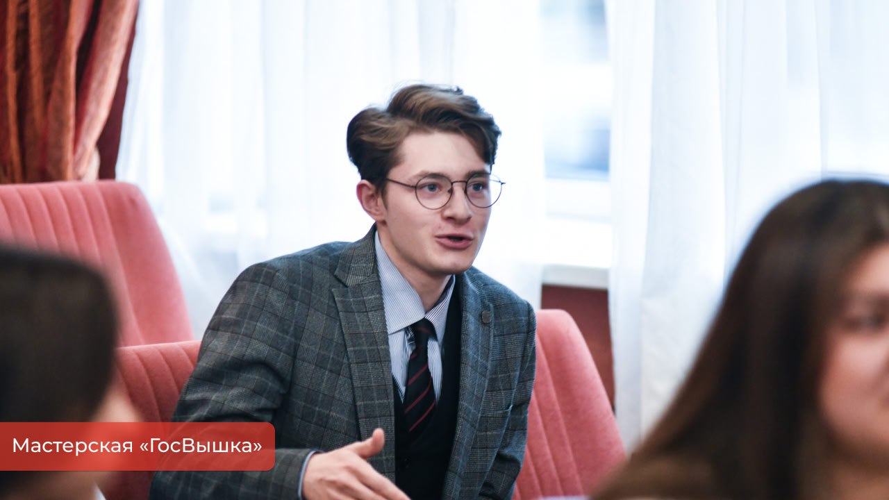 Эдуард Соснин: Для молодых специалистов и студентов, начинающих свою профессиональную карьеру, доступны различные программы и проекты Эдуард Соснин: Для молодых специалистов и студентов, начинающих свою профессиональную карьеру, доступны различные программы и проекты