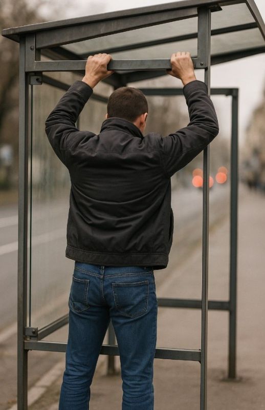 В Перми полицейскими задержаны подозреваемые в краже автобусной остановки