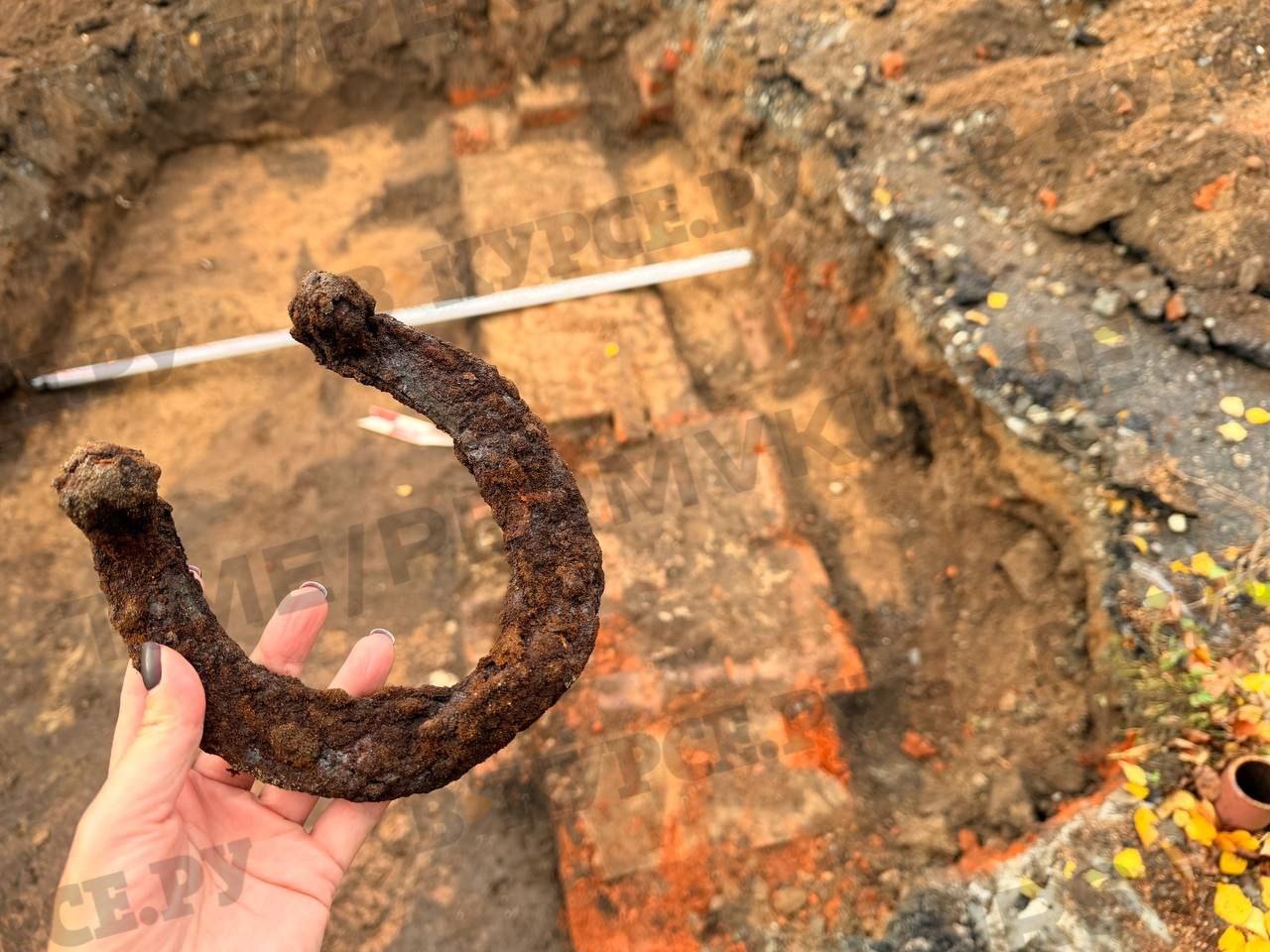 На территории Архиерейского квартала начались археологические работы — и уже есть первые находки!