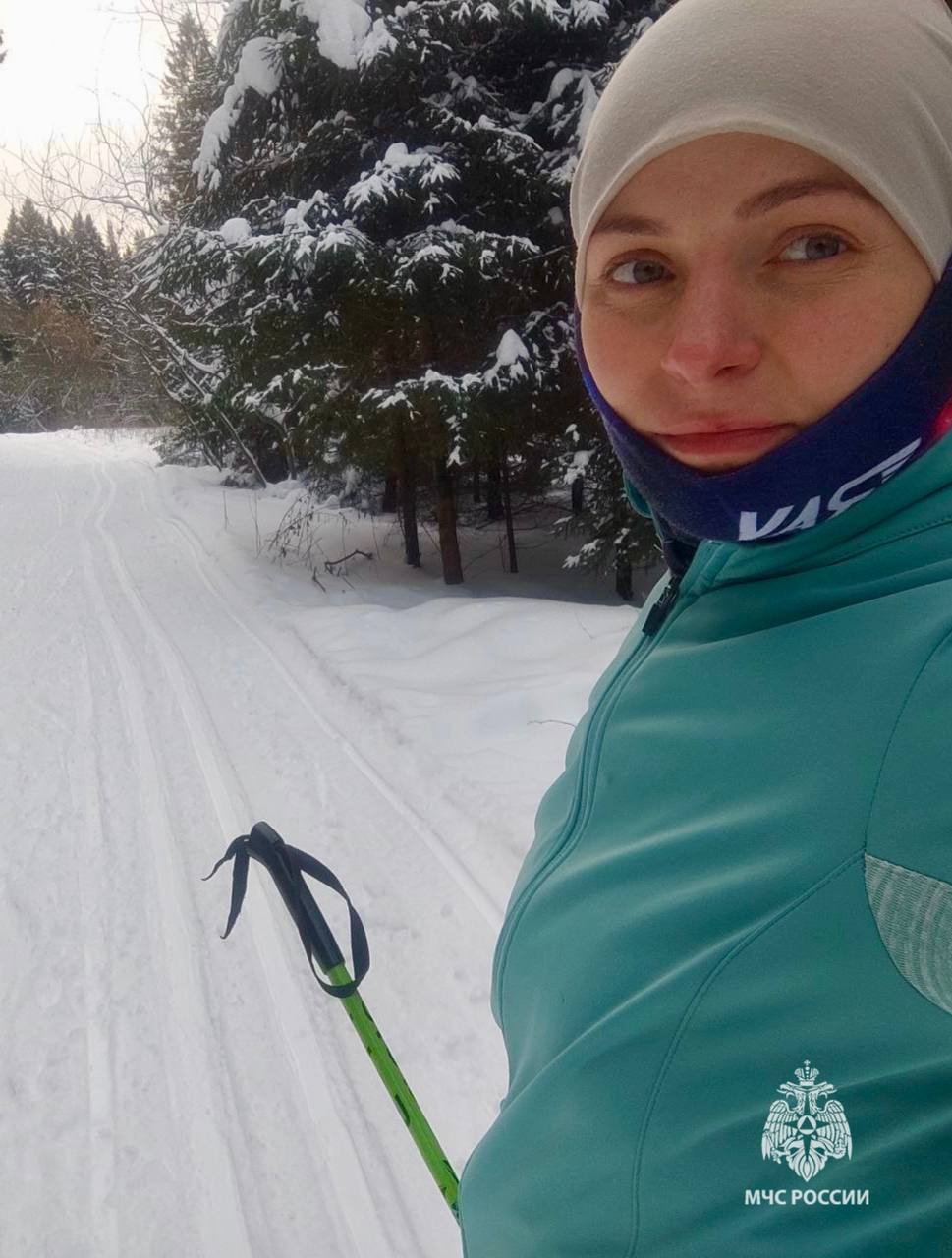 Сегодня, в рубрике #ДевушкиМЧСПрикамья — Юлия Юрганова, инспектор отделения профилактики пожаров 27 пожарно-спасательной части Сегодня, в рубрике #ДевушкиМЧСПрикамья — Юлия Юрганова, инспектор отделения профилактики пожаров 27 пожарно-спасательной части