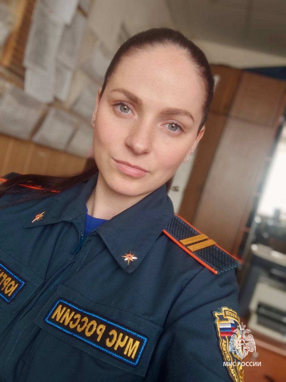 Сегодня, в рубрике #ДевушкиМЧСПрикамья — Юлия Юрганова, инспектор отделения профилактики пожаров 27 пожарно-спасательной части Сегодня, в рубрике #ДевушкиМЧСПрикамья — Юлия Юрганова, инспектор отделения профилактики пожаров 27 пожарно-спасательной части