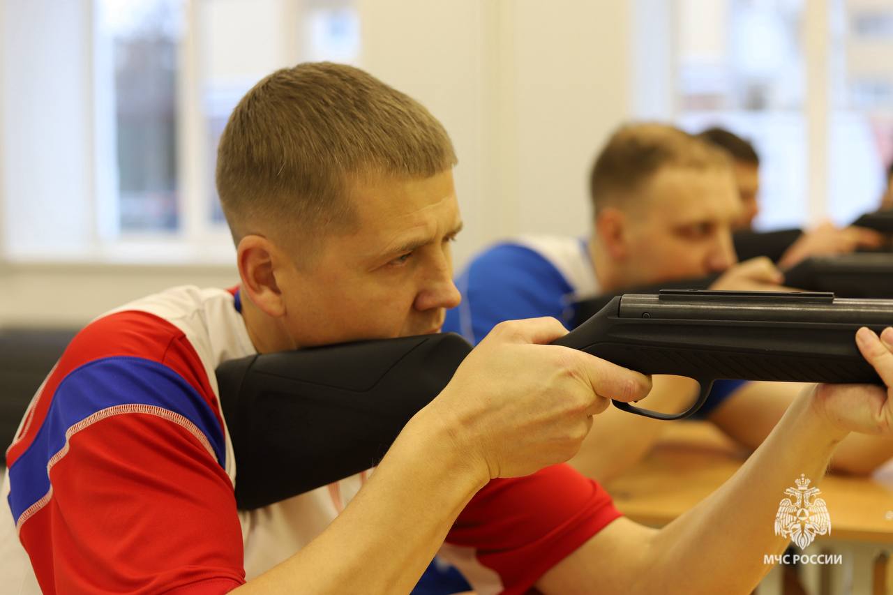 Специалисты МЧС Прикамья готовы к труду и обороне Специалисты МЧС Прикамья готовы к труду и обороне