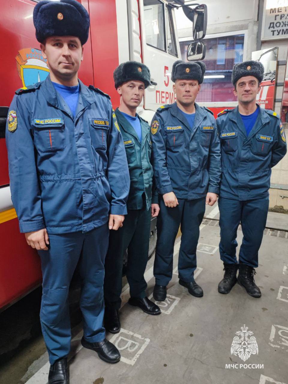 Огнеборцы Прикамья спасли 6 детей и 7 взрослых на пожаре Огнеборцы Прикамья спасли 6 детей и 7 взрослых на пожаре