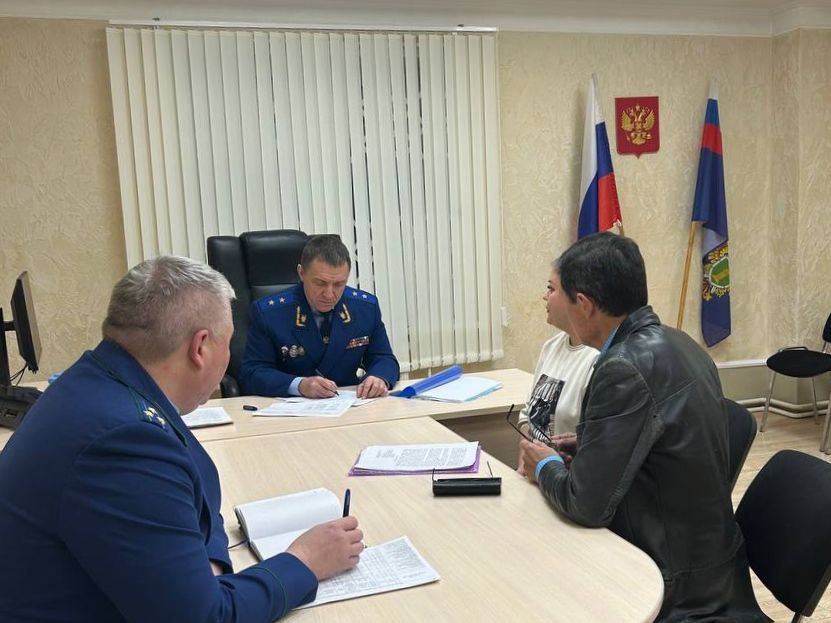 Прокурор Пермского края Павел Бухтояров провел выездной прием граждан в Добрянке