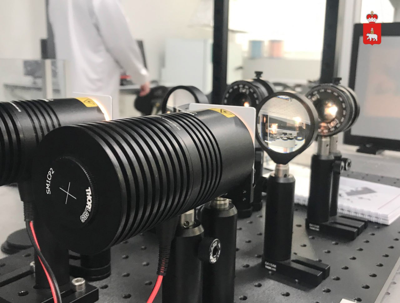 В Пермском государственном национальном исследовательском университете начала работать Краевая инженерная школа «Фотоника, новые материалы и приборостроение» В Пермском государственном национальном исследовательском университете начала работать Краевая инженерная школа «Фотоника, новые материалы и приборостроение»