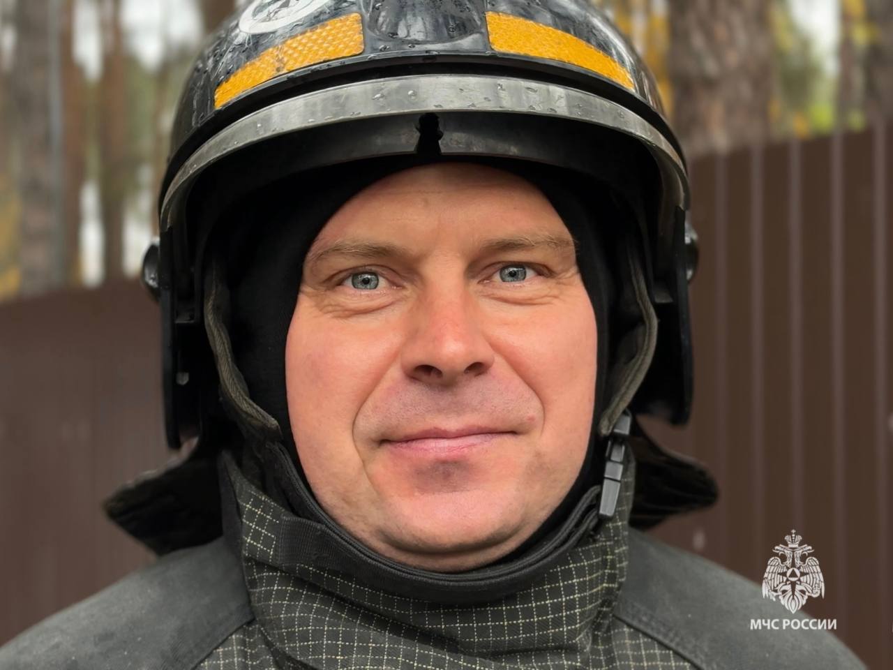 В День доброты даже самые серьезные мужчины не могут сдержать улыбки В День доброты даже самые серьезные мужчины не могут сдержать улыбки