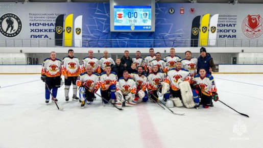 Поддержи ИСКРУ!. Сегодня в 22:30 хоккеисты команды «ИСКРА» встретятся на ледовой арене СК им. В.П. Сухарева с командой «Губерния» в рамках Чемпионата Офицерской Хоккейной Лиги | ЛЮБИТЕЛЬ 1. Трансляцию смотри ЗДЕСЬ