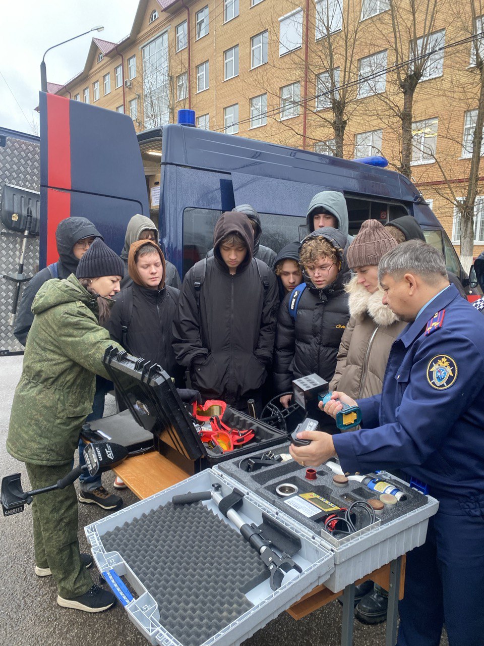 В Перми следователи СК России приняли участие в краевом дне призывника В Перми следователи СК России приняли участие в краевом дне призывника