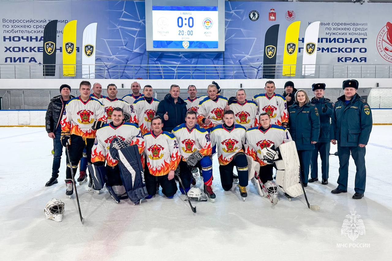 Хоккеисты нашей команды «ИСКРА», всухую разгромившие спортсменов «Губерния» со счетом 4:0 желают всем #ДоброеУтро, заряд бодрости на всю неделю, дополнительных сил и энергии!