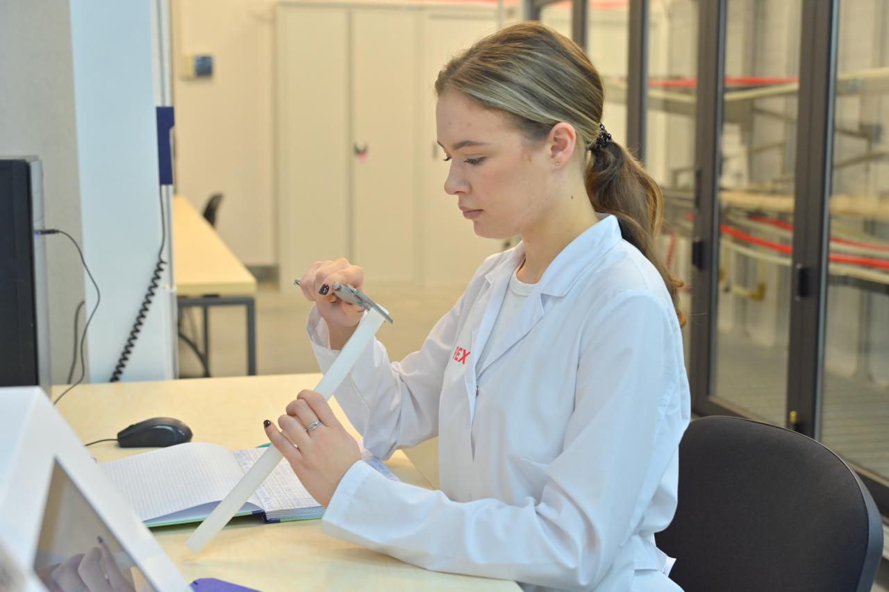 Губернатор Дмитрий Махонин посетил новое пермское предприятие HIPEX Губернатор Дмитрий Махонин посетил новое пермское предприятие HIPEX