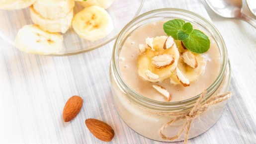 Справятся даже ленивые: этот десерт из четырех продуктов готовится всего 10 минут