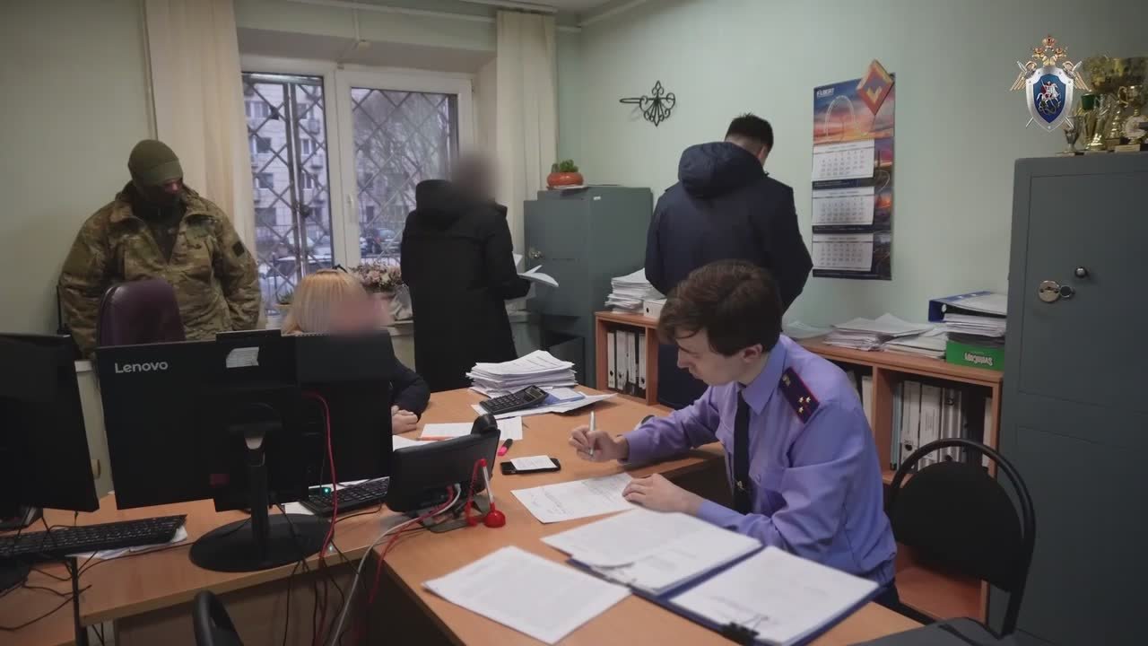 В Перми судебный пристав обвиняется в незаконных сборе и передаче компьютерной информации, содержащей персональные данные