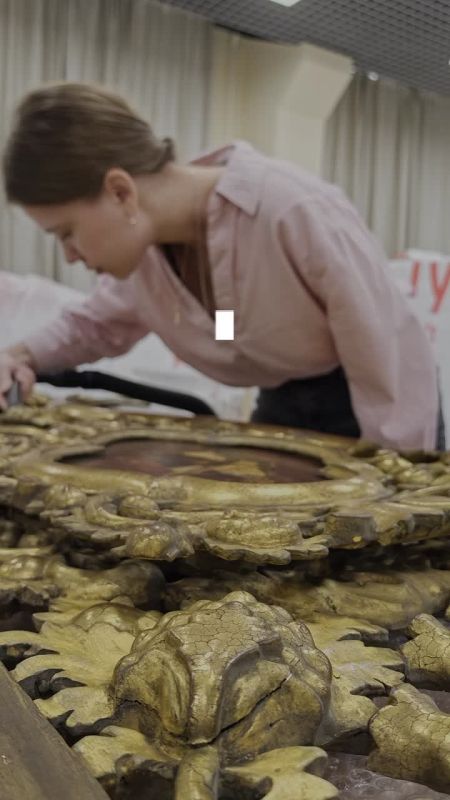 Мы вновь побывали в святая святых Пермской галереи — реставрационных мастерских на «Телте»