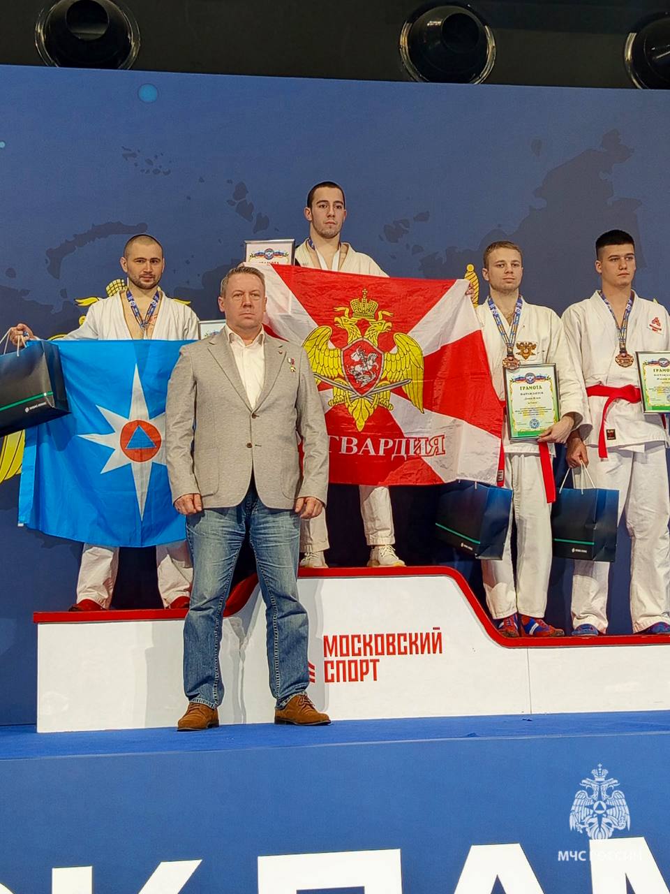 Серебряный триумф в столице: Пермские огнеборцы на пьедестале Кубка памяти Зиничева Серебряный триумф в столице: Пермские огнеборцы на пьедестале Кубка памяти Зиничева