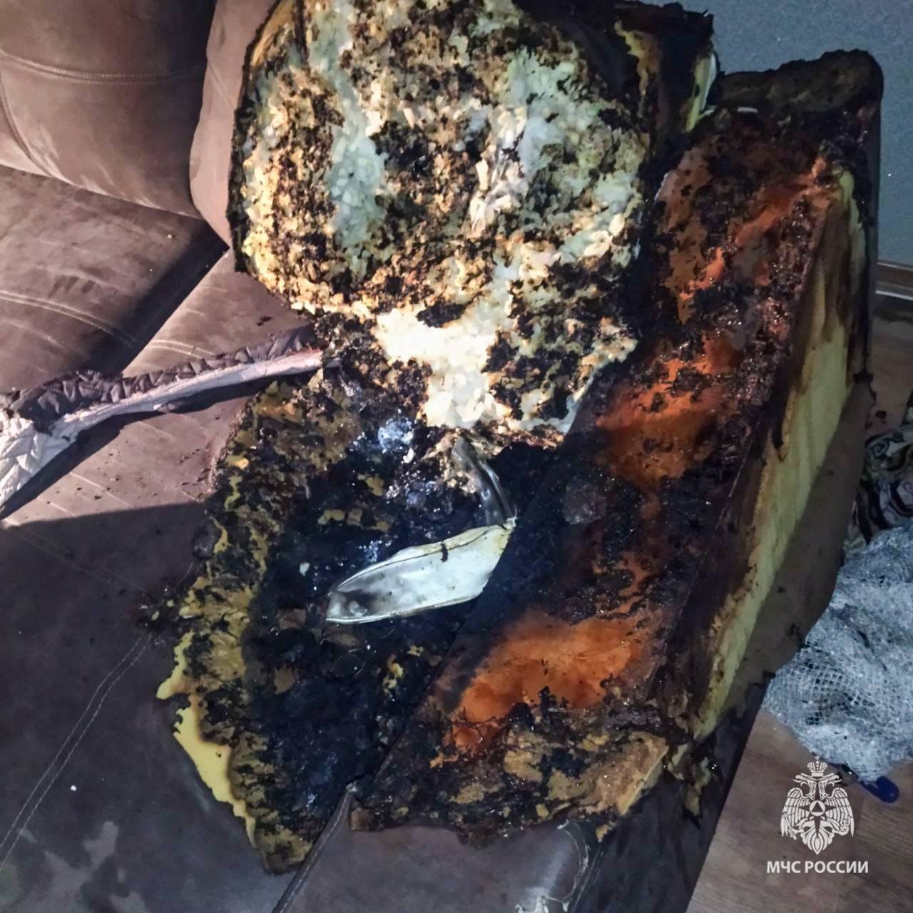 Оставленный на диване повербанк чуть не стал причиной трагедии в Перми Оставленный на диване повербанк чуть не стал причиной трагедии в Перми