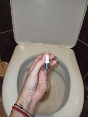 Тайна чистоты унитаза: как всего три капли йода решат проблему ржавчины