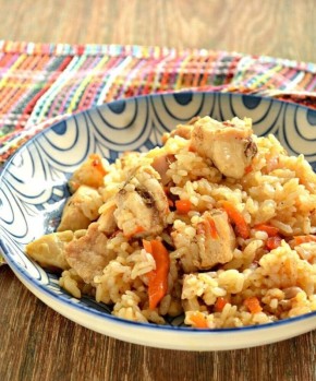 Плов с курицей в мультиварке: просто, вкусно, быстро!