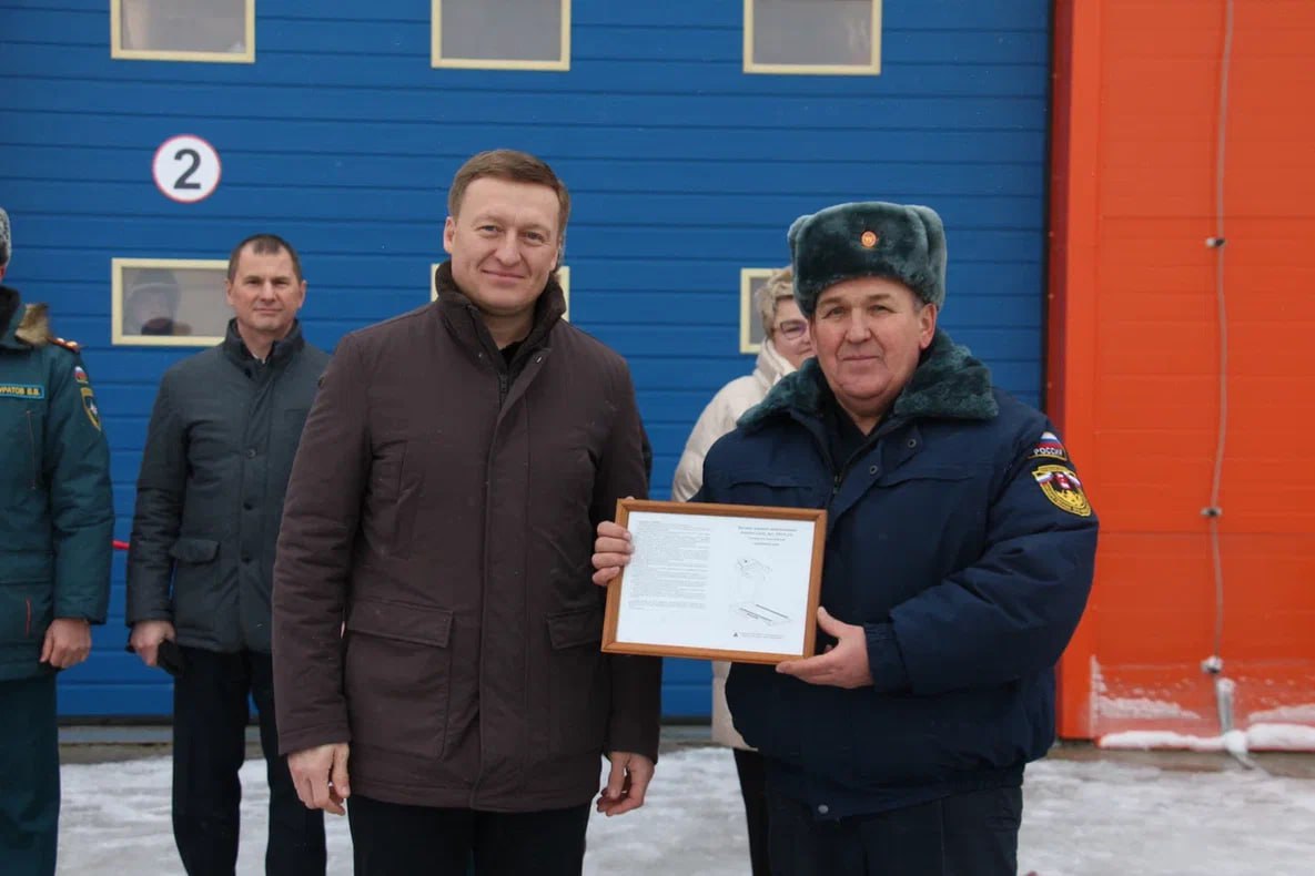 Новая эра безопасности на севере Прикамья: В Чердыни введено в строй новое пожарное депо! Новая эра безопасности на севере Прикамья: В Чердыни введено в строй новое пожарное депо!