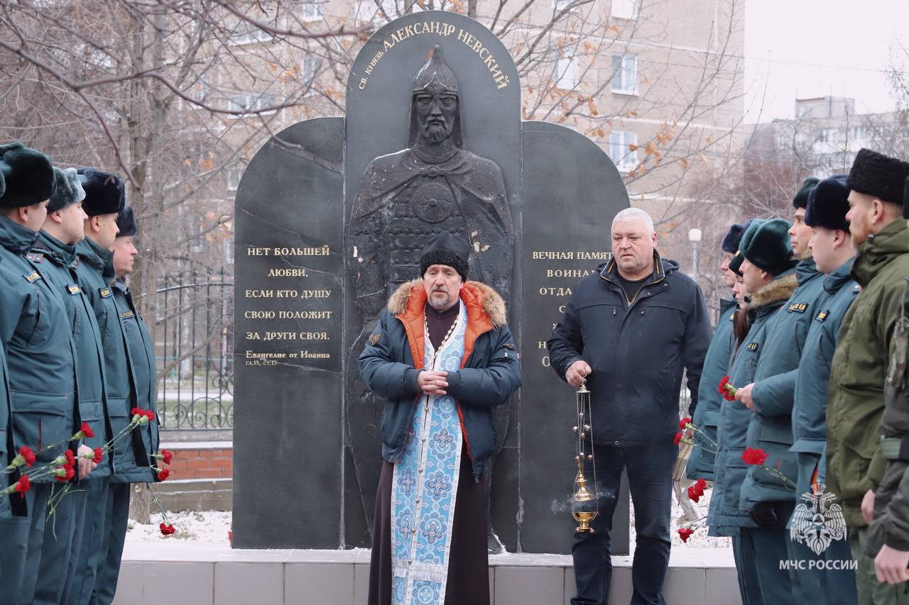 Молебен, мемориал, дружина: как в Прикамье чтят защитников прошлого и настоящего Молебен, мемориал, дружина: как в Прикамье чтят защитников прошлого и настоящего