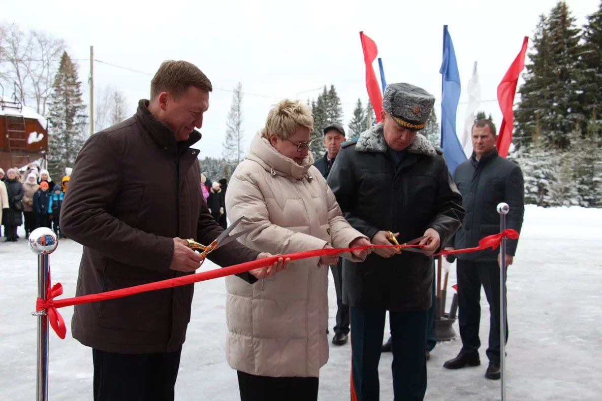 Новая эра безопасности на севере Прикамья: В Чердыни введено в строй новое пожарное депо! Новая эра безопасности на севере Прикамья: В Чердыни введено в строй новое пожарное депо!