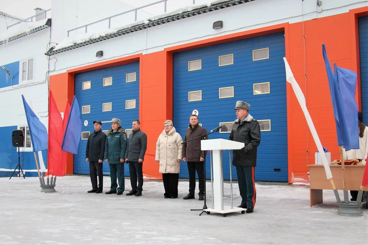 Новая эра безопасности на севере Прикамья: В Чердыни введено в строй новое пожарное депо! Новая эра безопасности на севере Прикамья: В Чердыни введено в строй новое пожарное депо!