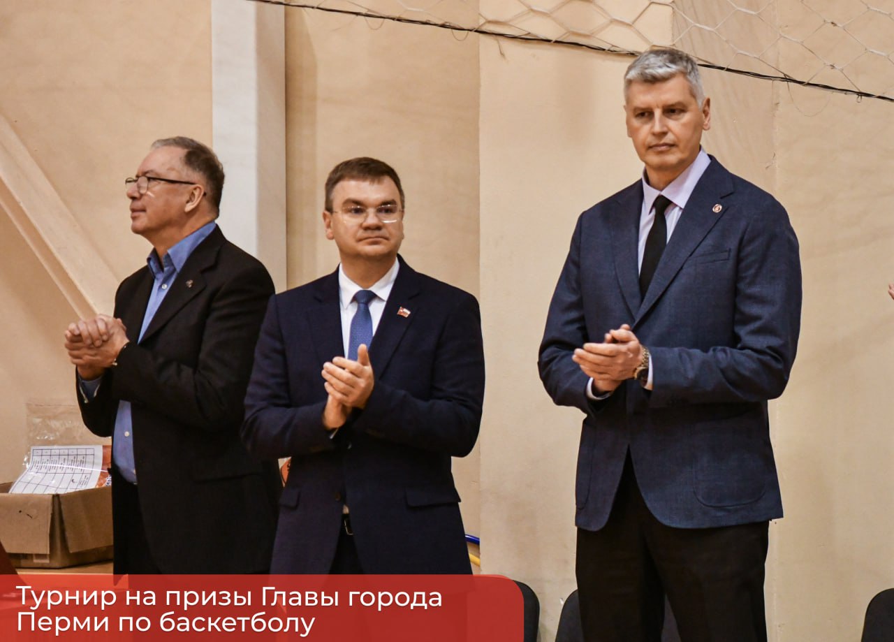 Эдуард Соснин: В этом году спортивная школа «Урал-Грейт-Юниор» отмечает 25-летний юбилей Эдуард Соснин: В этом году спортивная школа «Урал-Грейт-Юниор» отмечает 25-летний юбилей