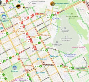 Движение трамваев в центре города почти парализовано