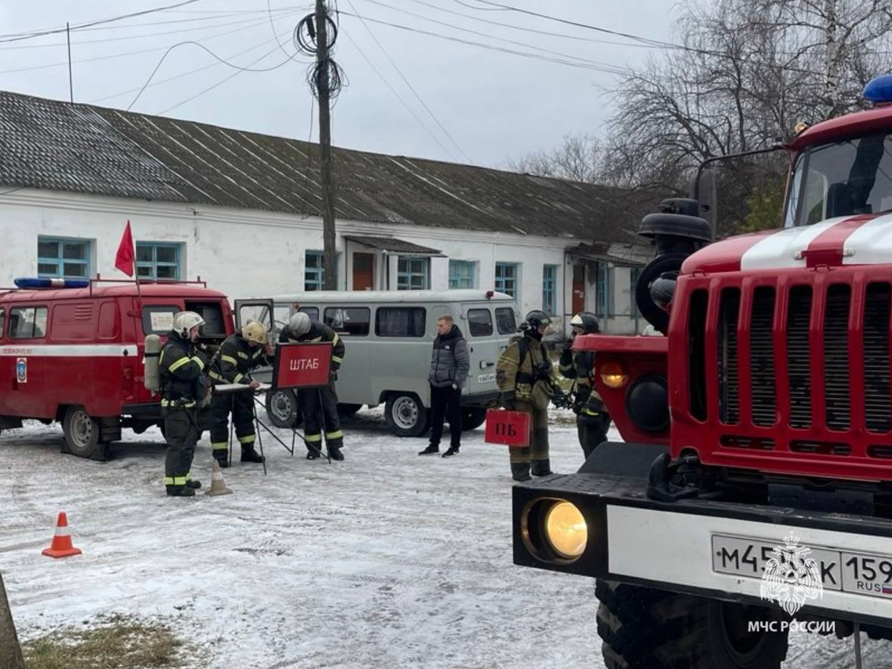 От теории к практике: как прошли пожарнотактические учения в Березовской ЦРБ От теории к практике: как прошли пожарнотактические учения в Березовской ЦРБ