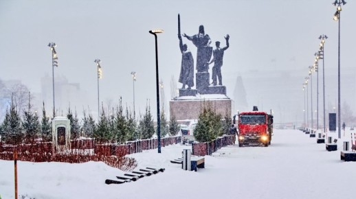 Посмотрите, как красиво украшают городскую эспланаду