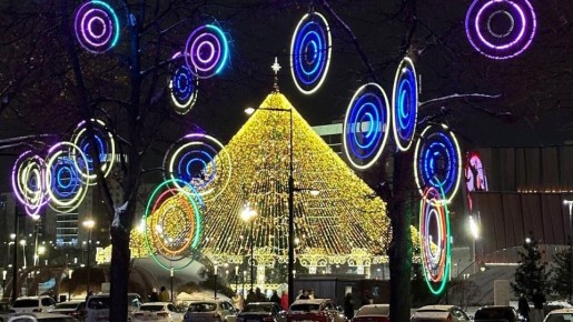 Церемония зажжения огней на главной ели в Перми переносится