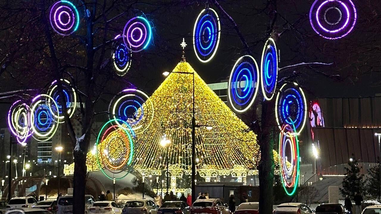 Церемония зажжения огней на главной ели в Перми переносится