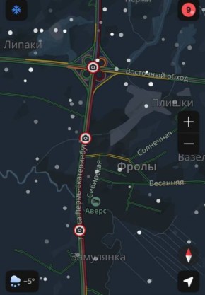 Огромная пробка на трассе в сторону Перми около Фролов