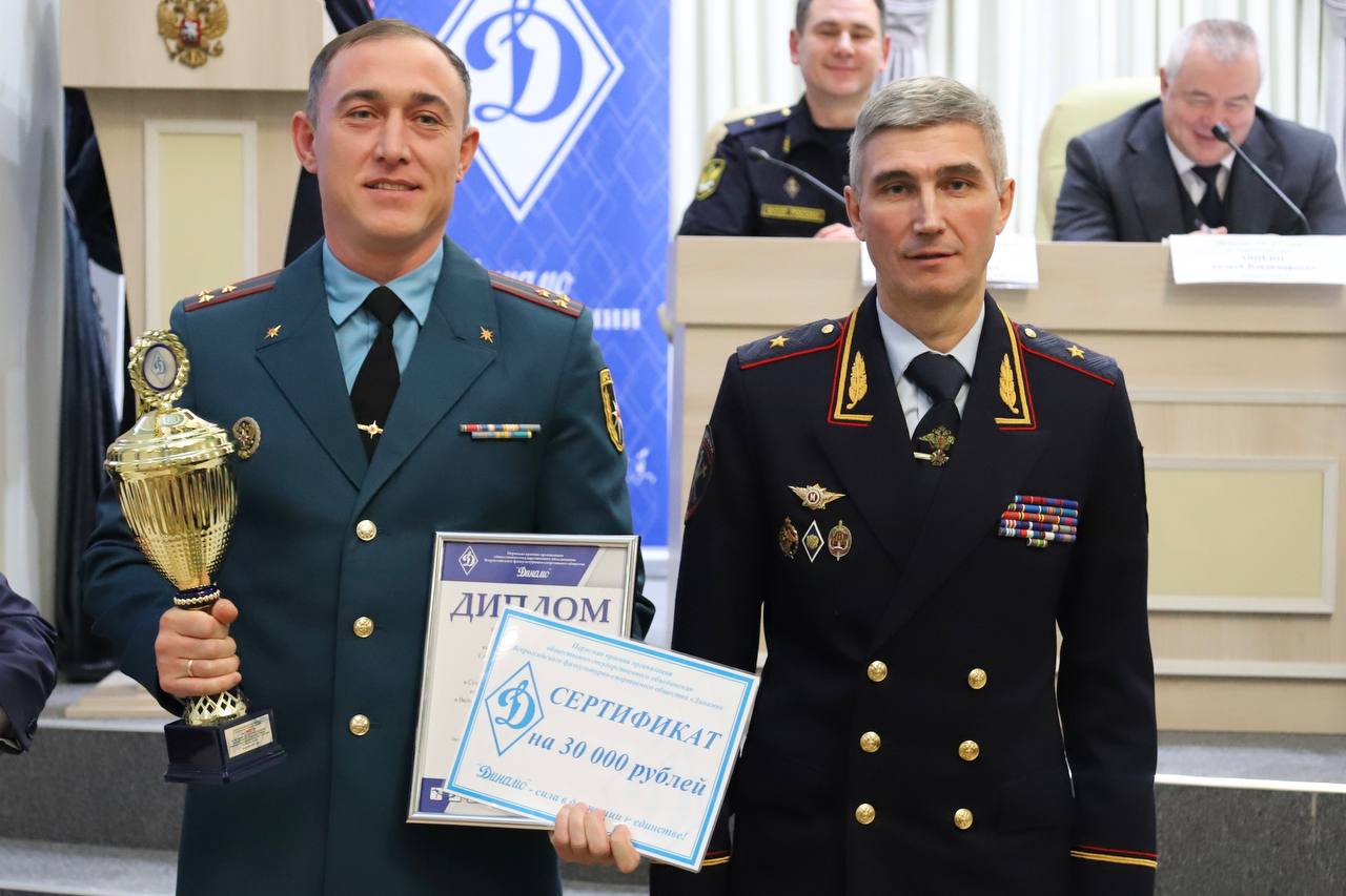 Первые и на службе, и в спорте!