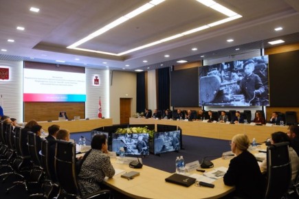 ����� 80-����� ������ � ���� ��������� ��������� ������� � ��������