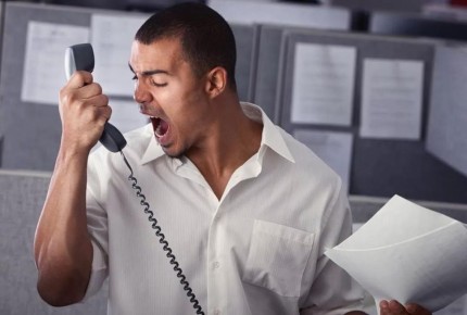 Банк оштрафован за чрезмерное давление на должника: 170 напоминаний о долге